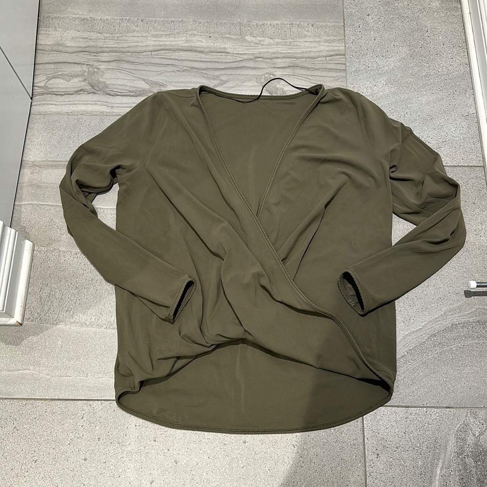 Lululemon Sage Cross Over Top - Picture 4 of 8